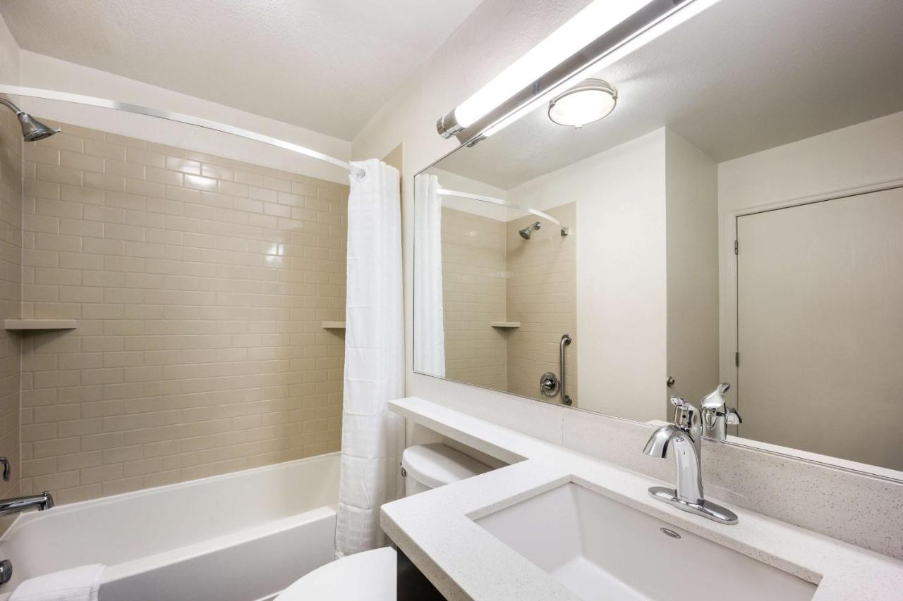 Sonesta Simply Suites Chicago Уокиган Экстерьер фото