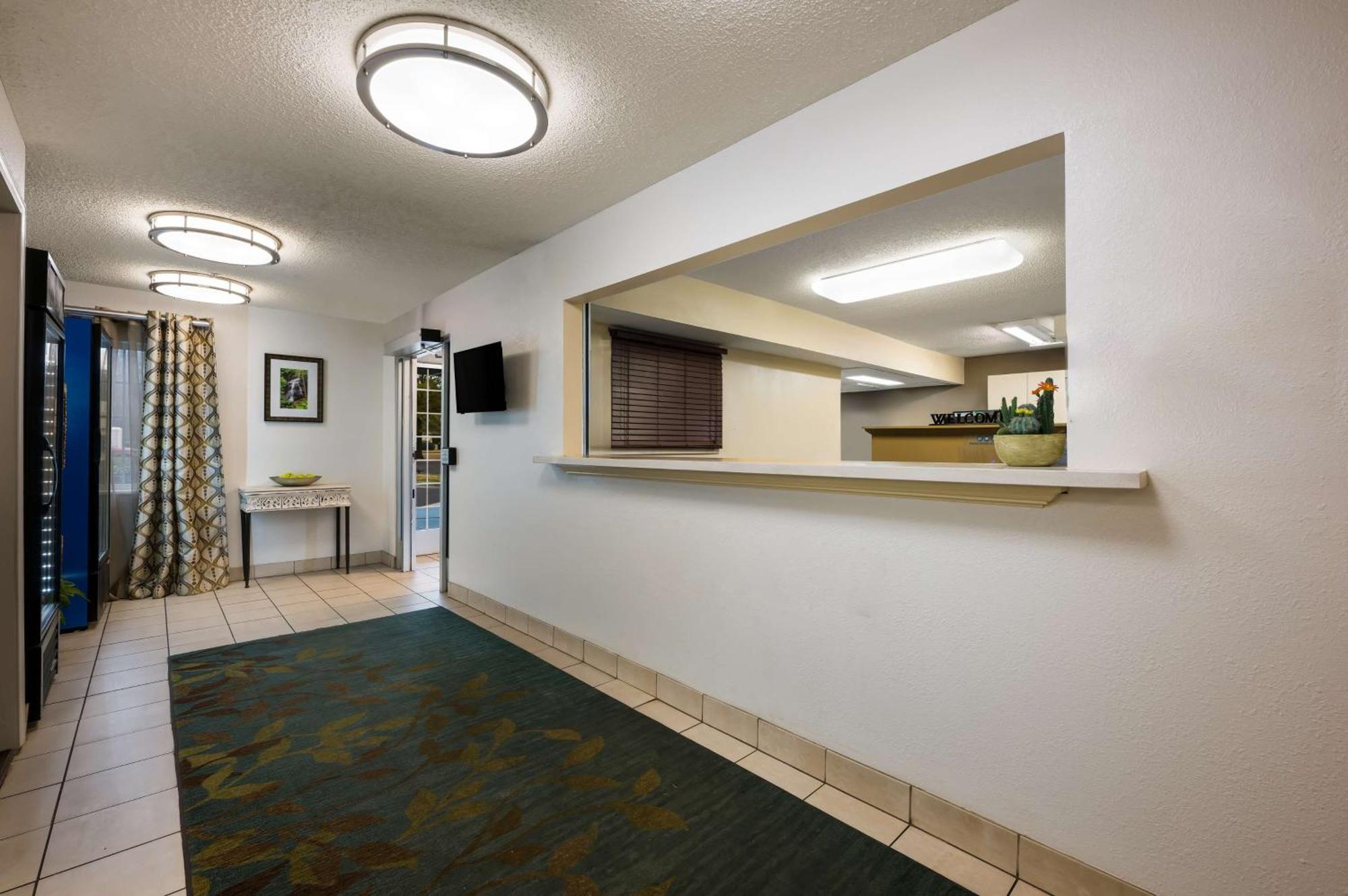 Sonesta Simply Suites Chicago Уокиган Экстерьер фото
